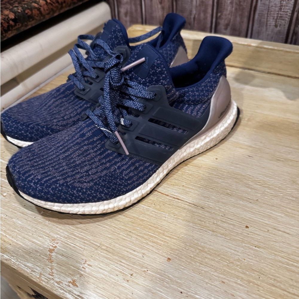 Adidas Women’s Ultraboosts - Navy - Picture 4 of 11